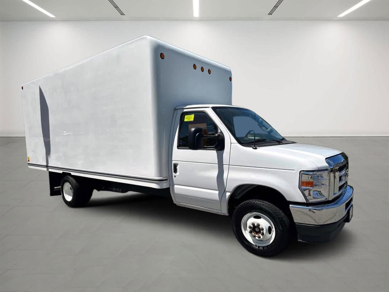 2024 Ford E-Series Cutaway Plymouth MA