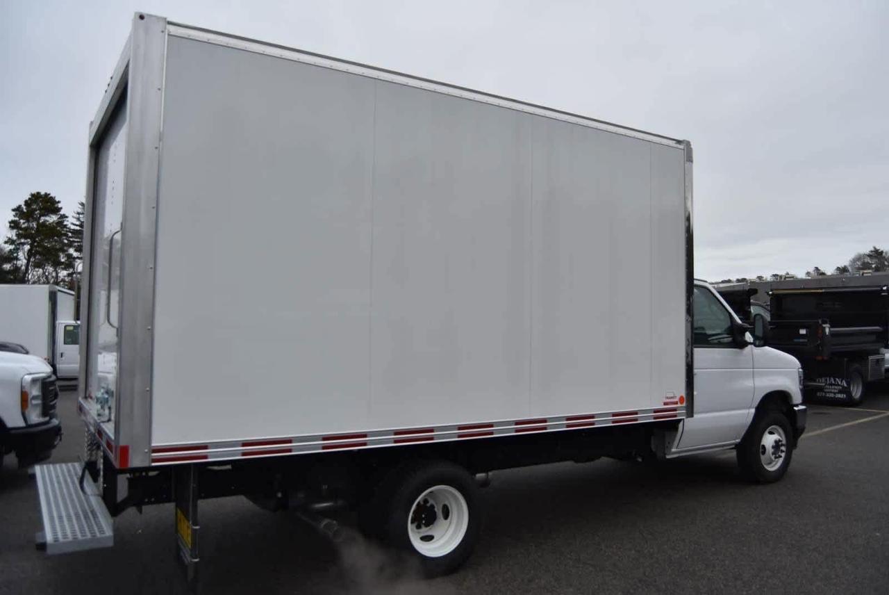 2024 Ford E-Series Cutaway Plymouth MA