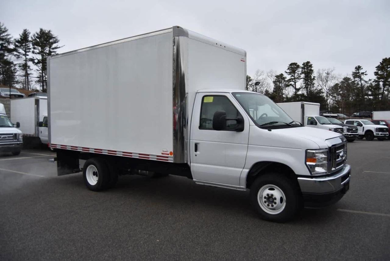 2024 Ford E-Series Cutaway Plymouth MA