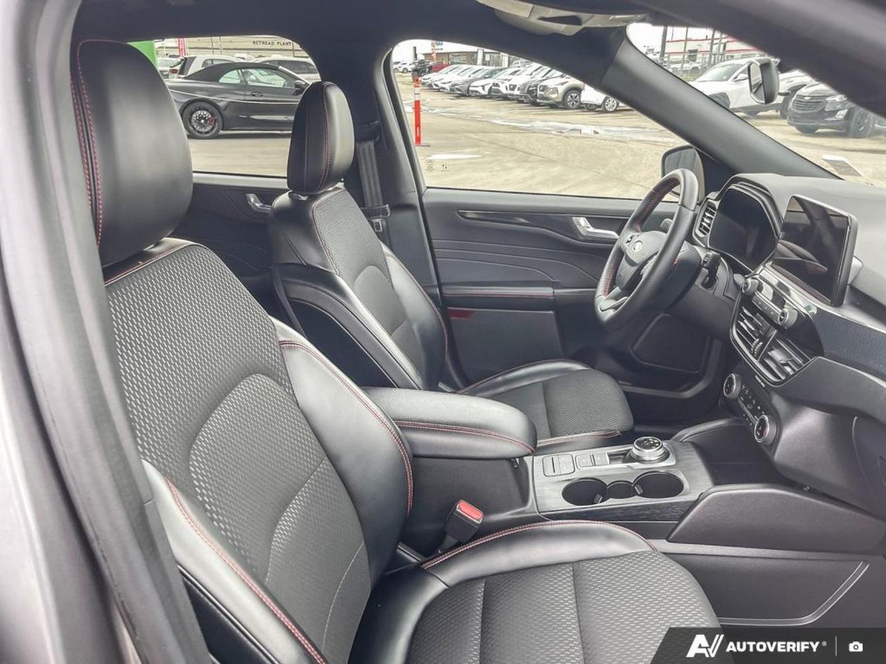2024 Ford ESCAPE ST-LINE Edmonton AB