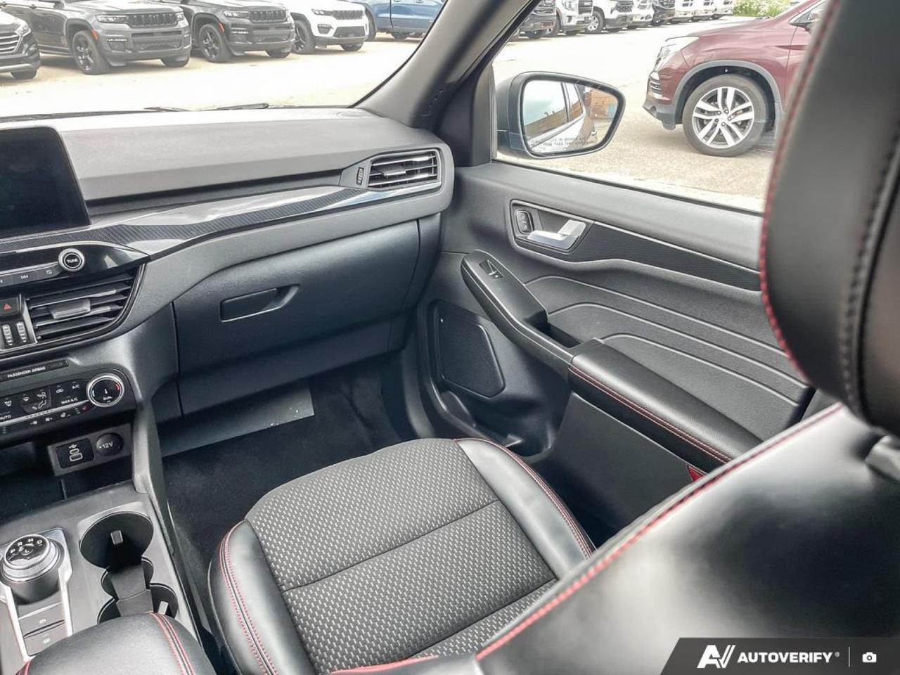 2024 Ford ESCAPE ST-LINE Edmonton AB