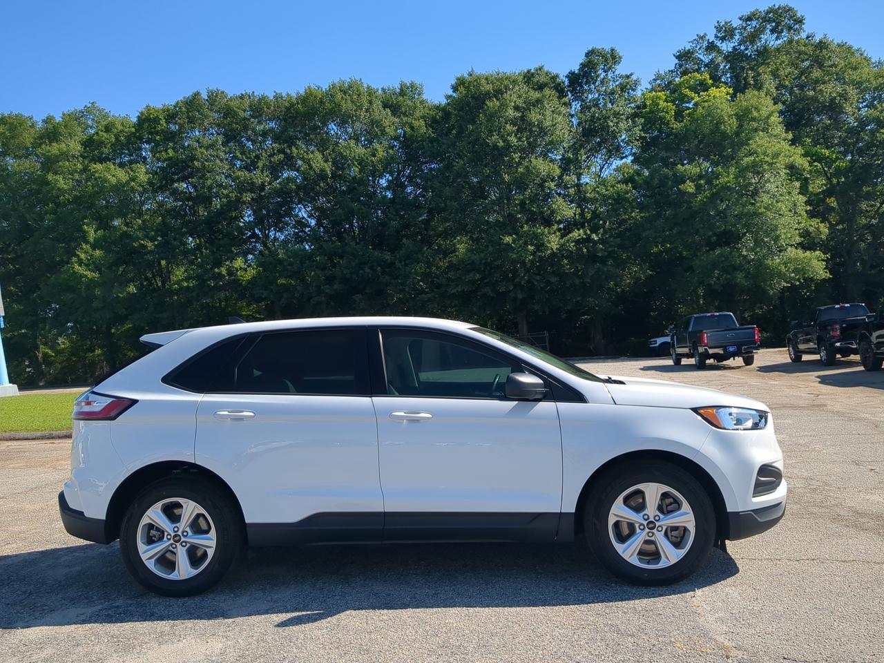 2024 Ford Edge SE