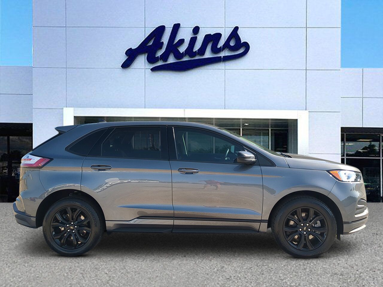 2024 Ford Edge SE