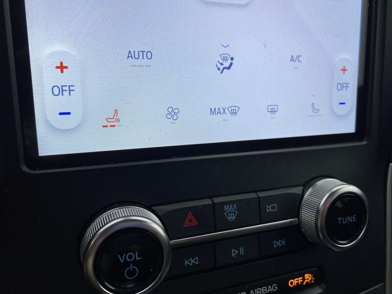2024 Ford Edge SEL Bristol  PA