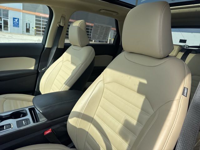 2024 Ford Edge SEL Random Lake WI