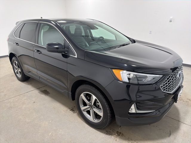 2024 Ford Edge SEL Pine River MN