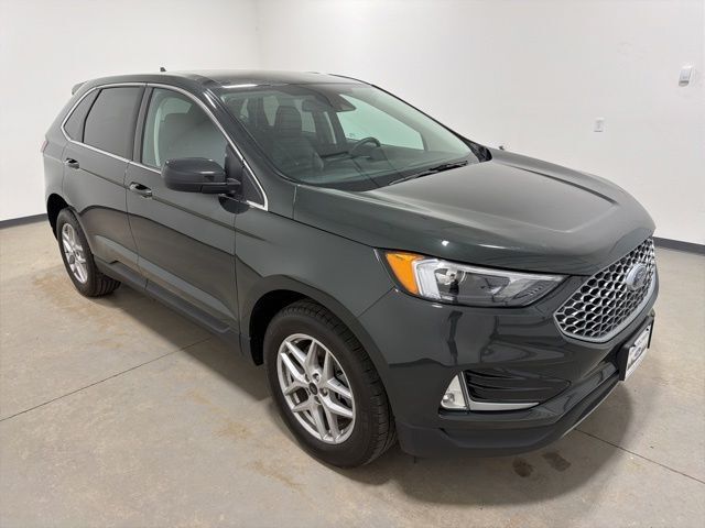 2024 Ford Edge SEL Pine River MN