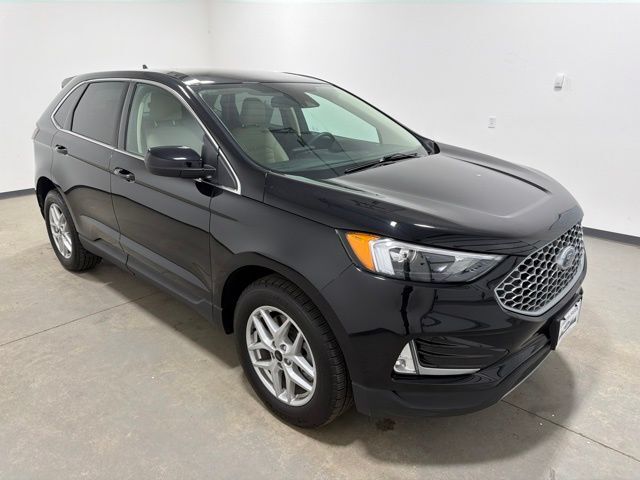 2024 Ford Edge SEL Pine River MN