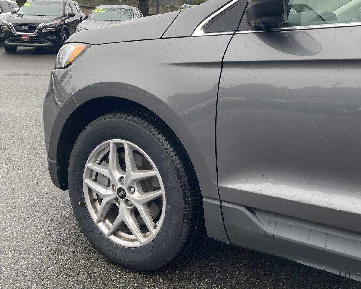 2024 Ford Edge SEL Sport Utility 4D