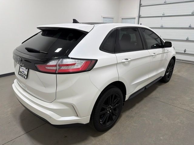 2024 Ford Edge ST Line Pine River MN