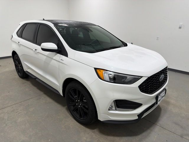 2024 Ford Edge ST Line Pine River MN