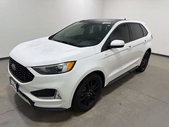 2024 Ford Edge ST Line Pine River MN