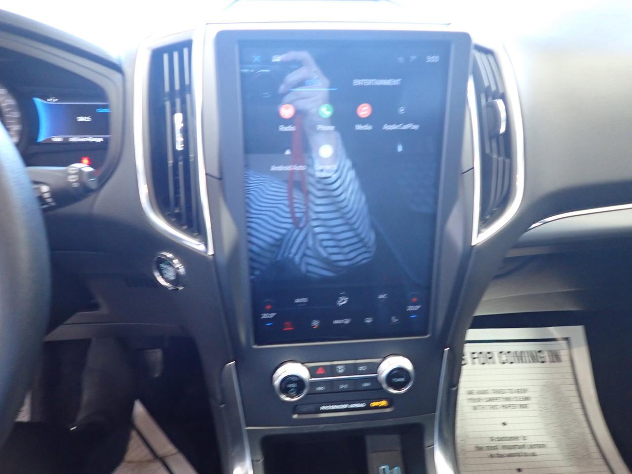 2024 Ford Edge Titanium AWD LEATHER SUNROOF Listowel ON