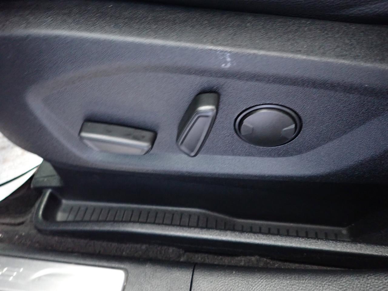 2024 Ford Edge Titanium AWD LEATHER SUNROOF Listowel ON