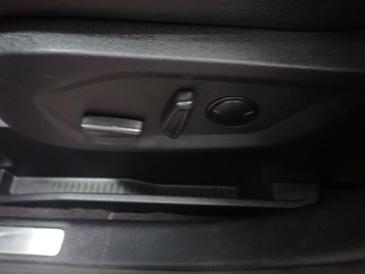 2024 Ford Edge Titanium AWD LEATHER SUNROOF Listowel ON