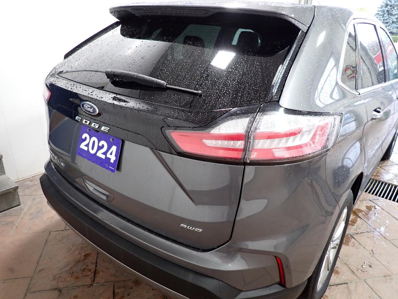 2024 Ford Edge Titanium AWD LEATHER SUNROOF Listowel ON