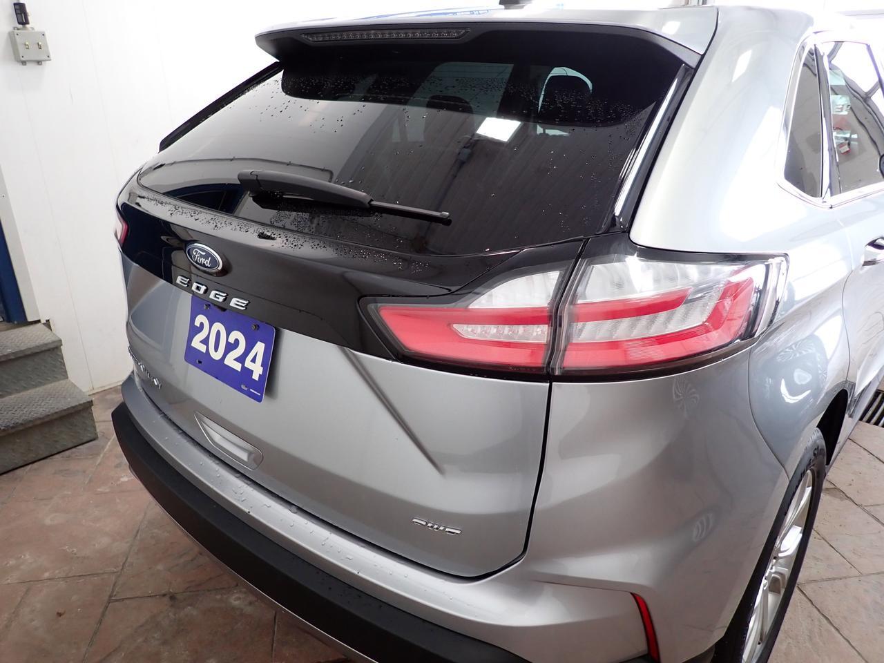 2024 Ford Edge Titanium AWD LEATHER SUNROOF Listowel ON
