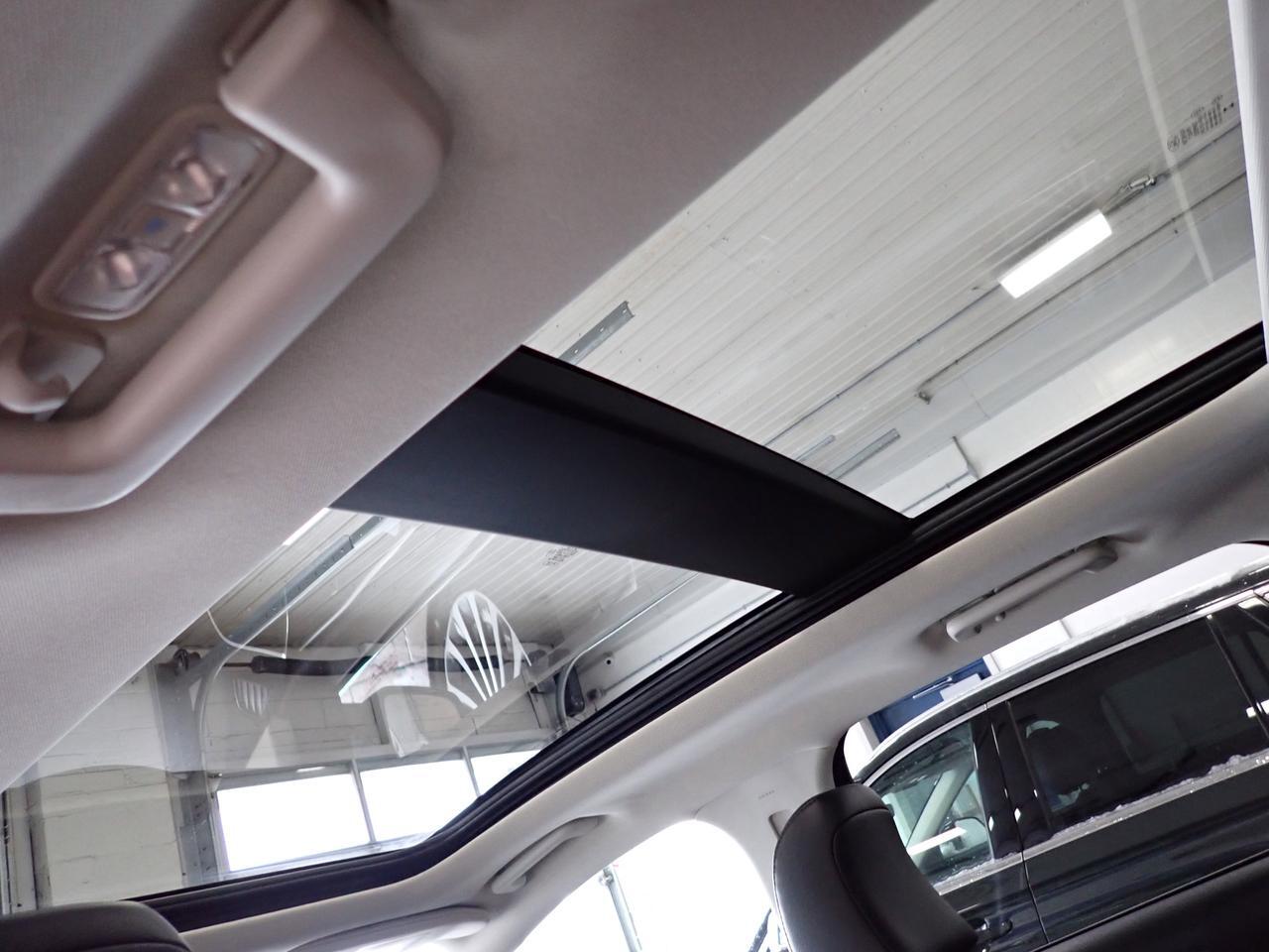 2024 Ford Edge Titanium AWD LEATHER SUNROOF Listowel ON