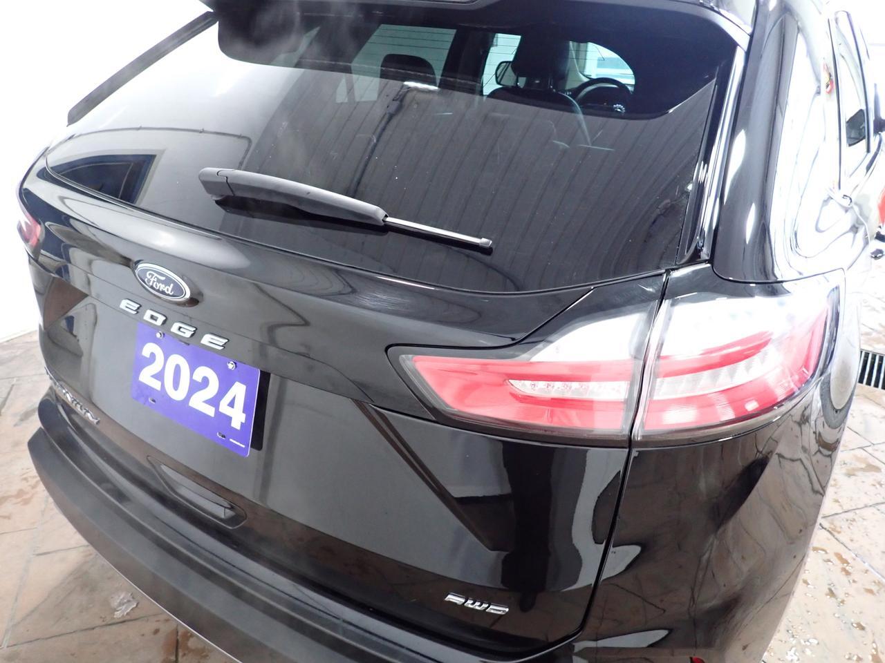 2024 Ford Edge Titanium AWD LEATHER SUNROOF Listowel ON