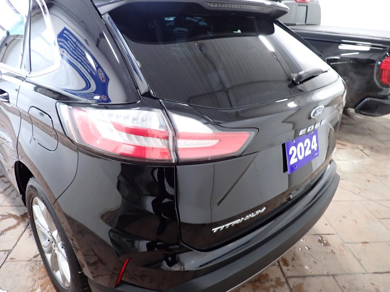 2024 Ford Edge Titanium AWD LEATHER SUNROOF Listowel ON