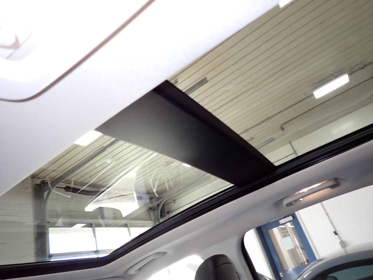 2024 Ford Edge Titanium AWD LEATHER SUNROOF Listowel ON