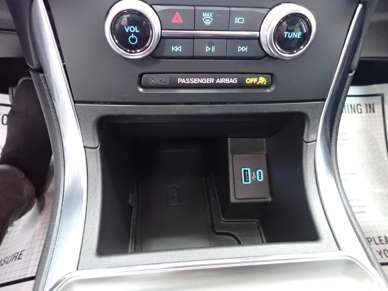 2024 Ford Edge Titanium AWD LEATHER SUNROOF Listowel ON