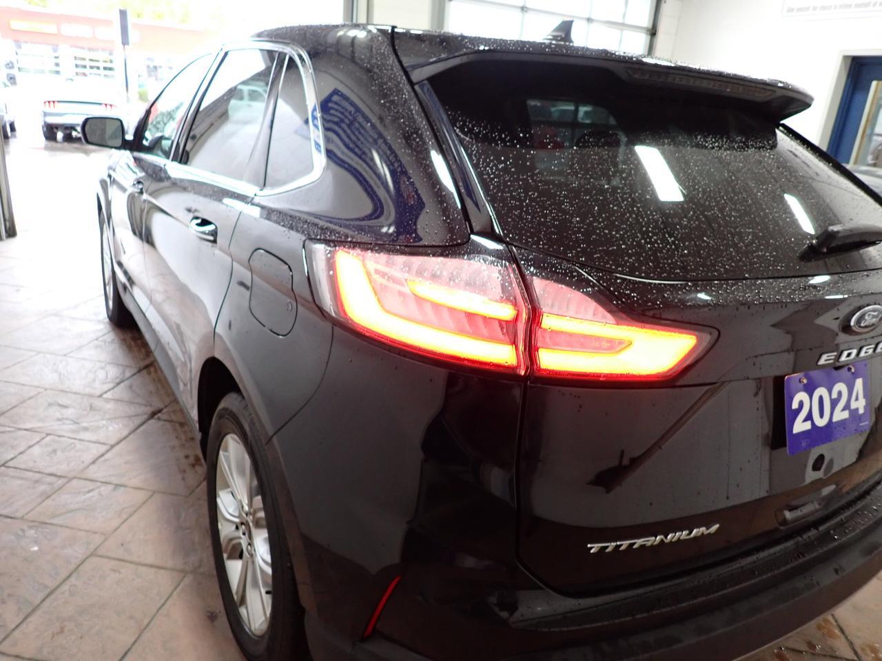 2024 Ford Edge Titanium AWD LEATHER SUNROOF Listowel ON