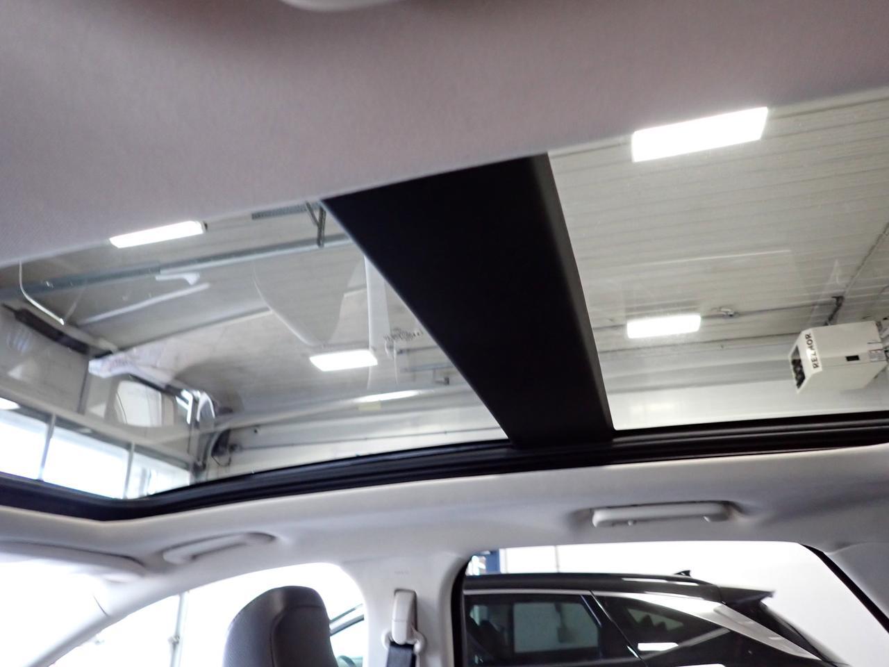 2024 Ford Edge Titanium AWD LEATHER SUNROOF Listowel ON