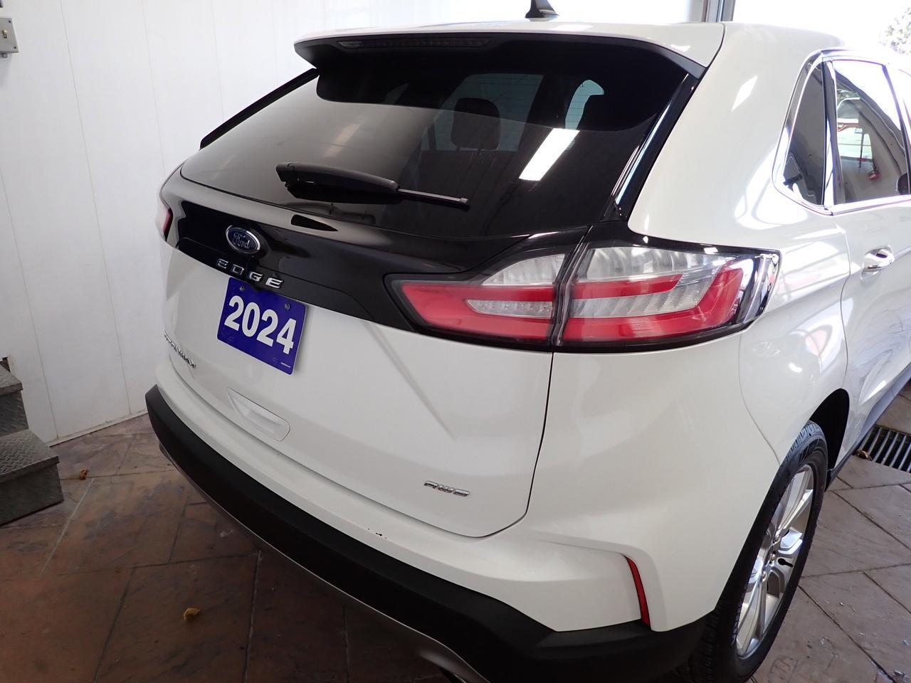 2024 Ford Edge Titanium AWD LEATHER SUNROOF Listowel ON