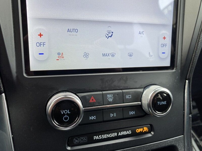 2024 Ford Edge Titanium Springfield PA