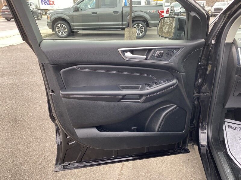 2024 Ford Edge Titanium Springfield PA