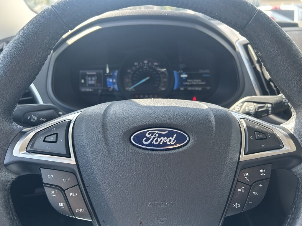 2024 Ford Edge Titanium Crestwood KY