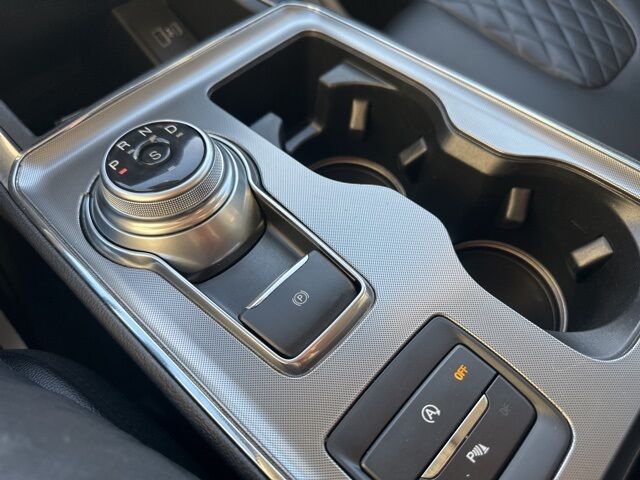 2024 Ford Edge Titanium Watertown SD