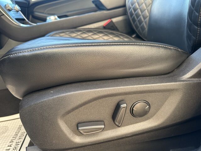 2024 Ford Edge Titanium Watertown SD