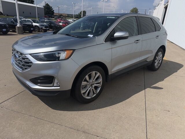 2024 Ford Edge Titanium West Burlington IA