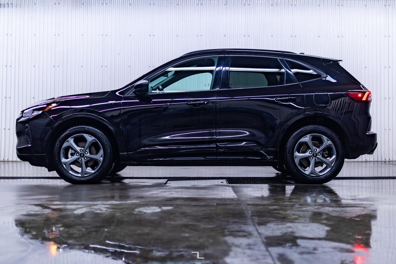 2024 Ford Escape AWD ST Line Leather Nav BCam Red Deer AB