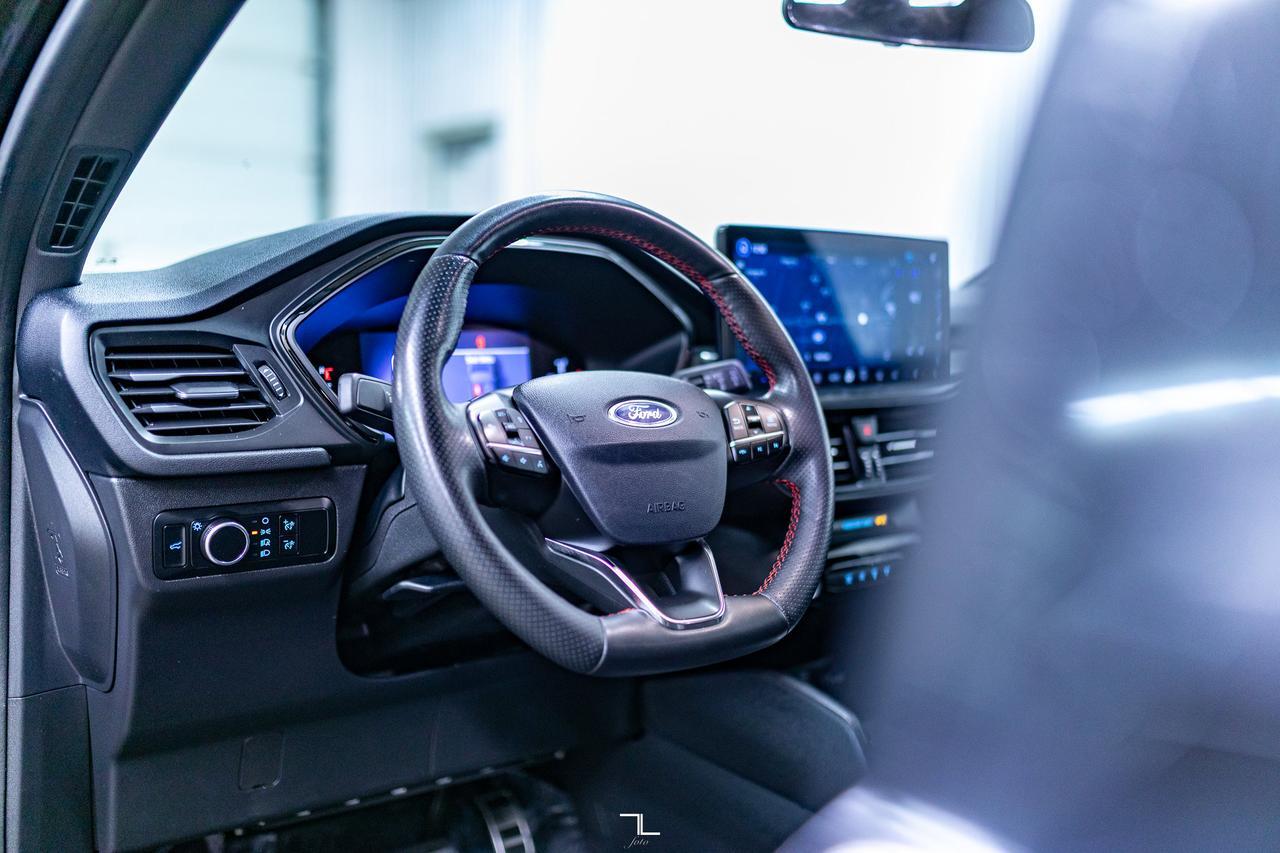 2024 Ford Escape AWD ST Line Leather Nav BCam Red Deer AB