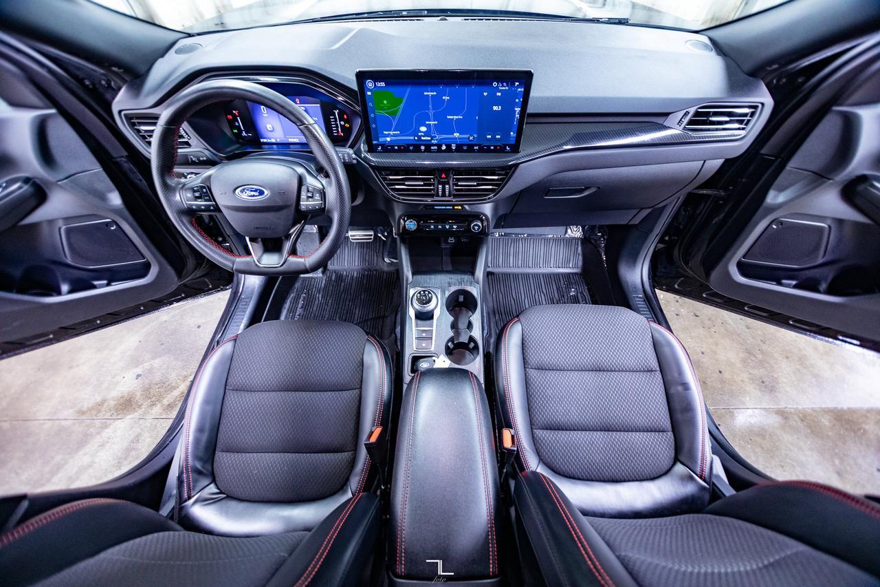 2024 Ford Escape AWD ST Line Leather Nav BCam Red Deer AB