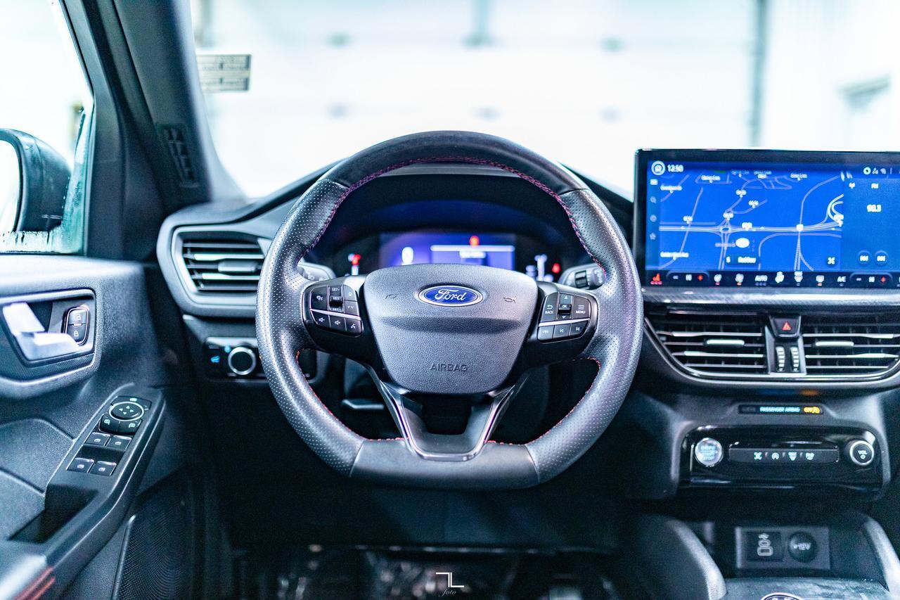 2024 Ford Escape AWD ST Line Leather Nav BCam Red Deer AB