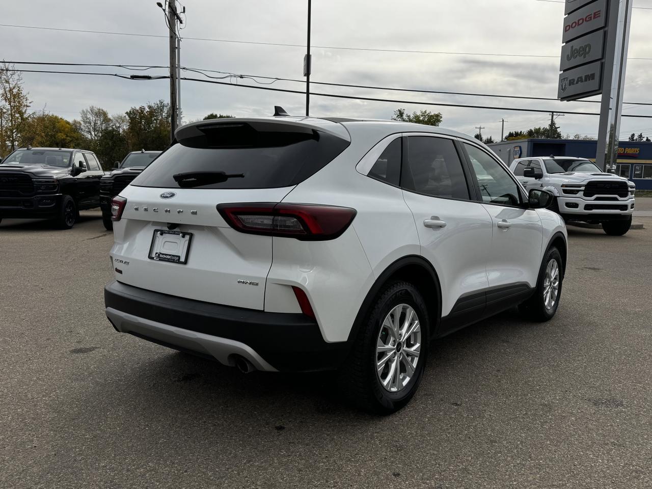 2024 Ford Escape Active AWD SUV | Low KMs | EcoBoost | SYNC4 Redwater AB