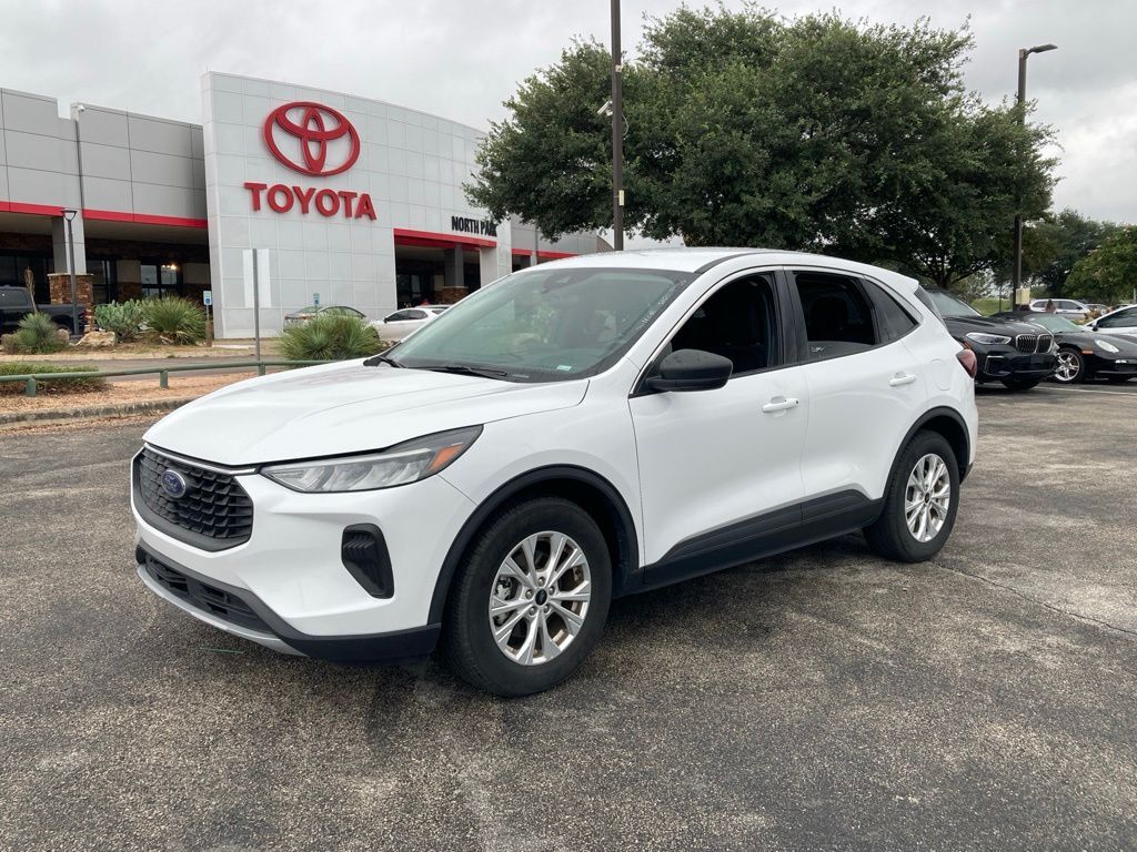 2024 Ford Escape
