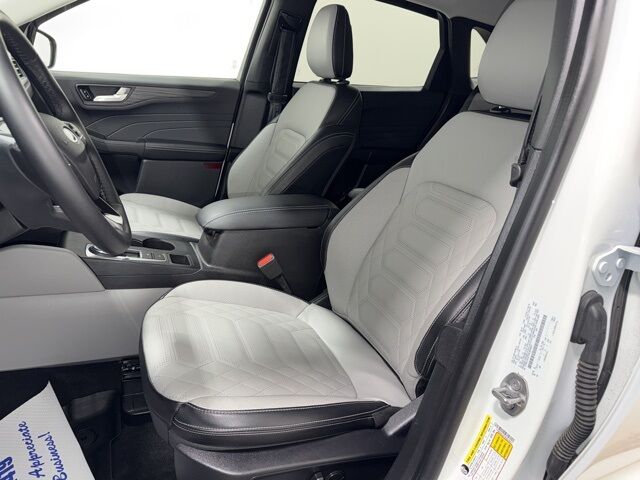 2024 Ford Escape Hybrid Platinum Pine River MN