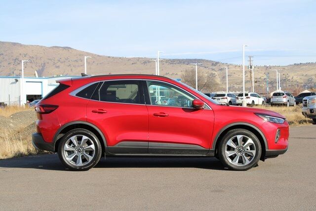 2024 Ford Escape Hybrid Platinum Klamath Falls OR