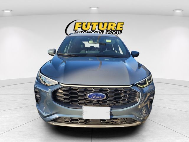 2024 Ford Escape Hybrid ST-Line Elite