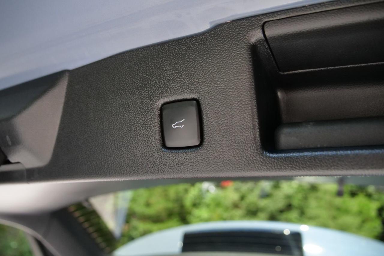 2024 Ford Escape PHEV / Hybrid / Heated Seats / Navigation! Lincolnton NC