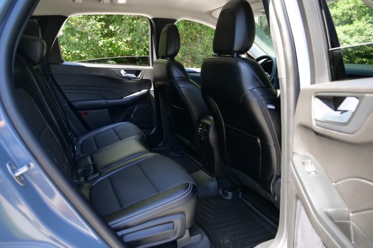 2024 Ford Escape PHEV / Hybrid / Heated Seats / Navigation! Lincolnton NC