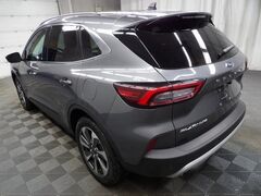 2024 Ford Escape Platinum AWD Fond du Lac WI