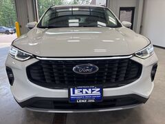 2024 Ford Escape Platinum AWD Fond du Lac WI