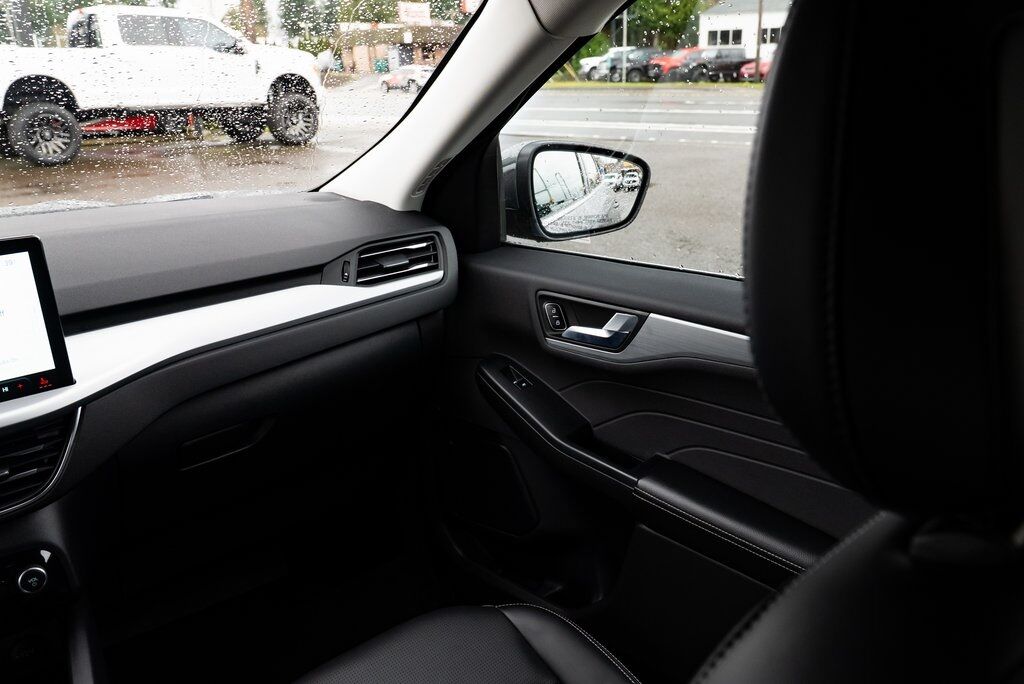 2024 Ford Escape Platinum Milwaukie OR