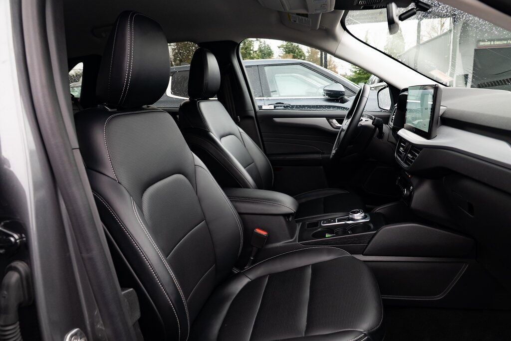 2024 Ford Escape Platinum Milwaukie OR